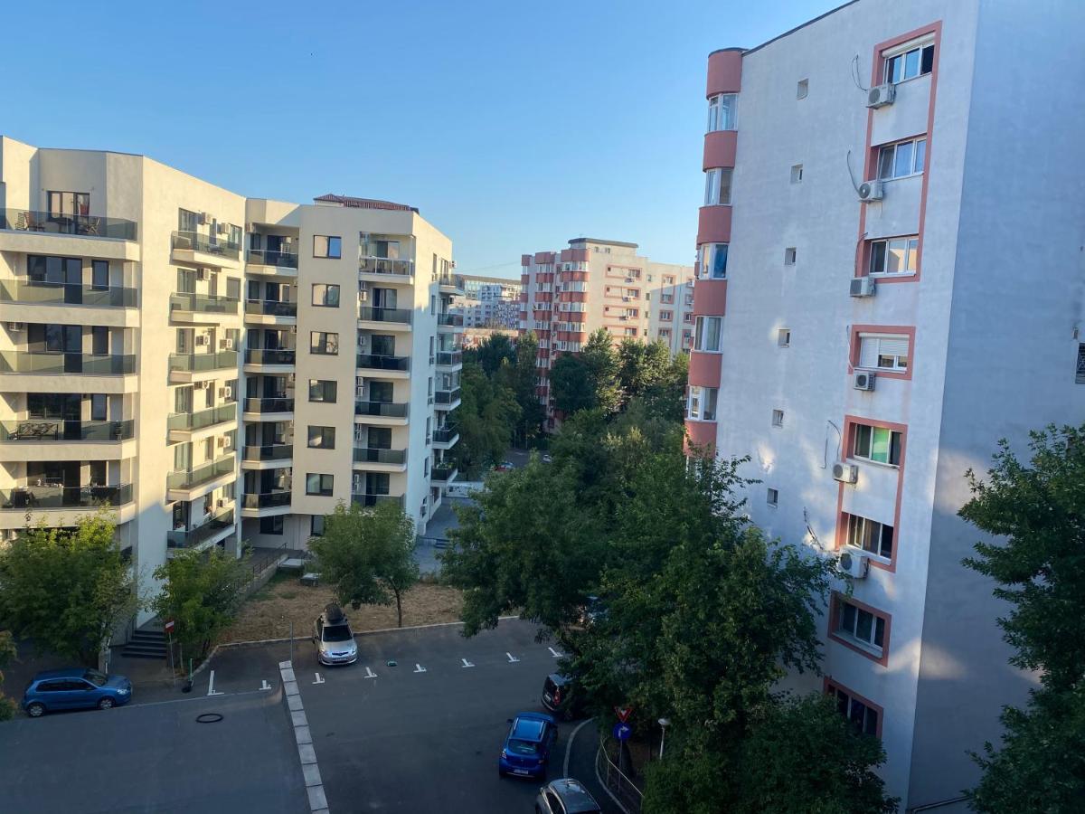 Evan Cozy Flat With Balcony & Parking, 13 September Boekarest Buitenkant foto
