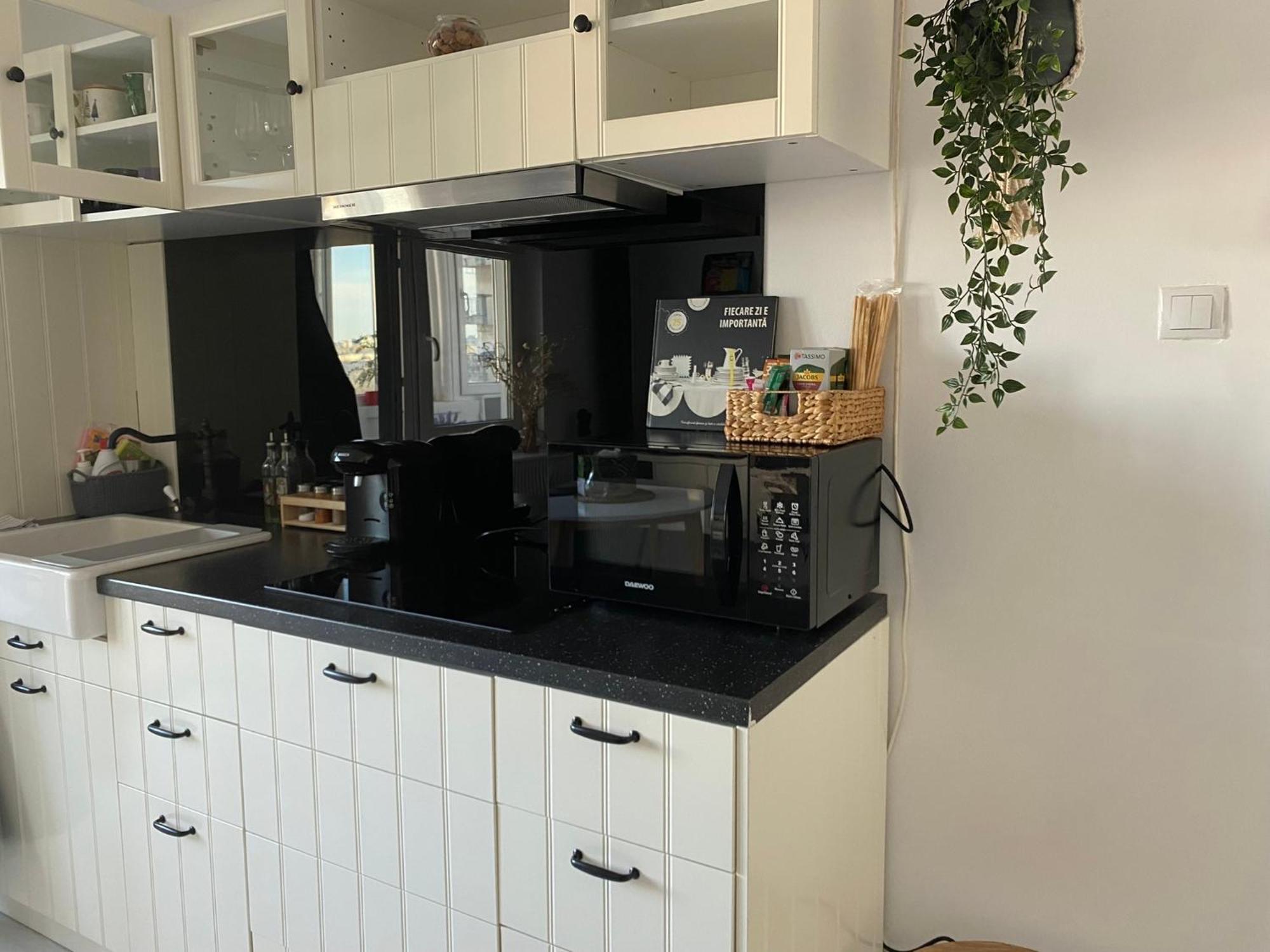 Evan Cozy Flat With Balcony & Parking, 13 September Boekarest Buitenkant foto